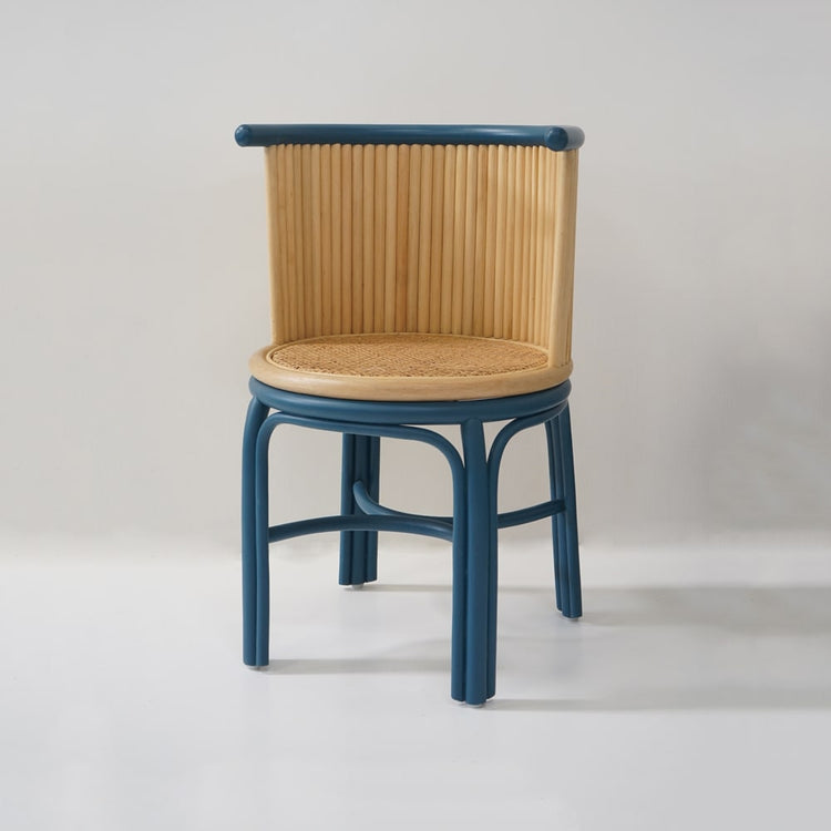 Super Rattan Half Moon Chair Blue