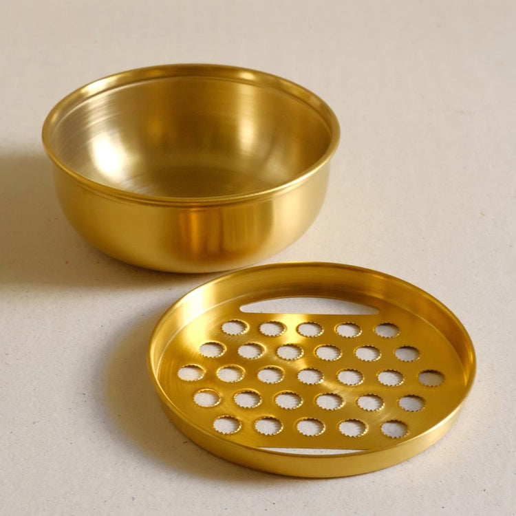 Harriet and Co Gold Food Grater Bowl