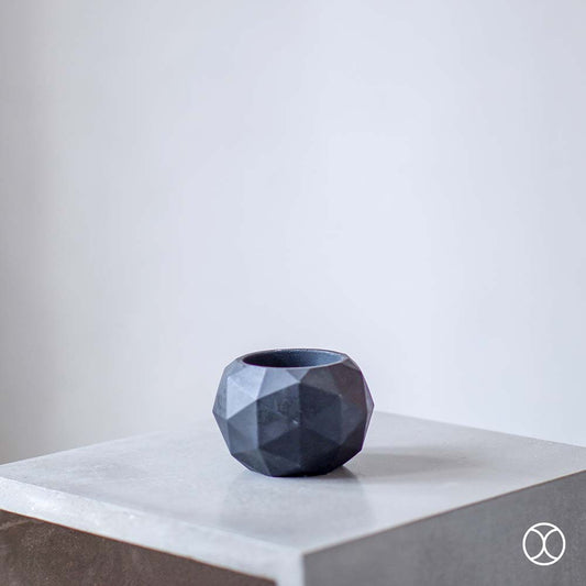 Concreate Reatha Planters Black