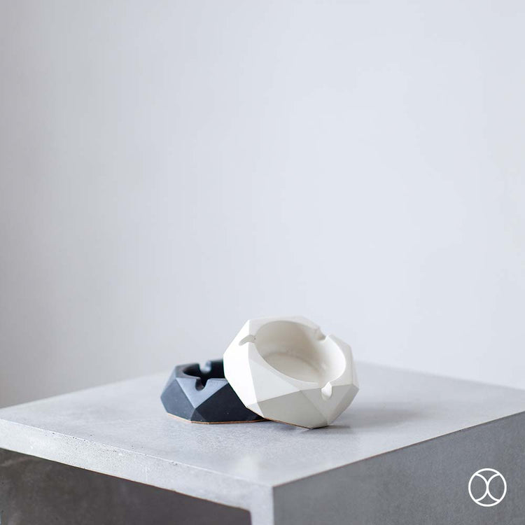 Concreate Nash Ashtray White