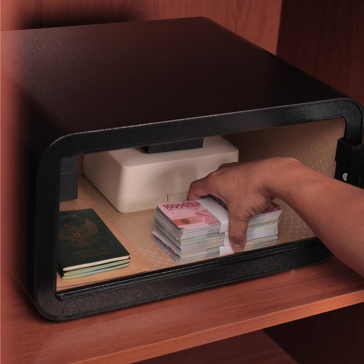 Firm Cube Safe